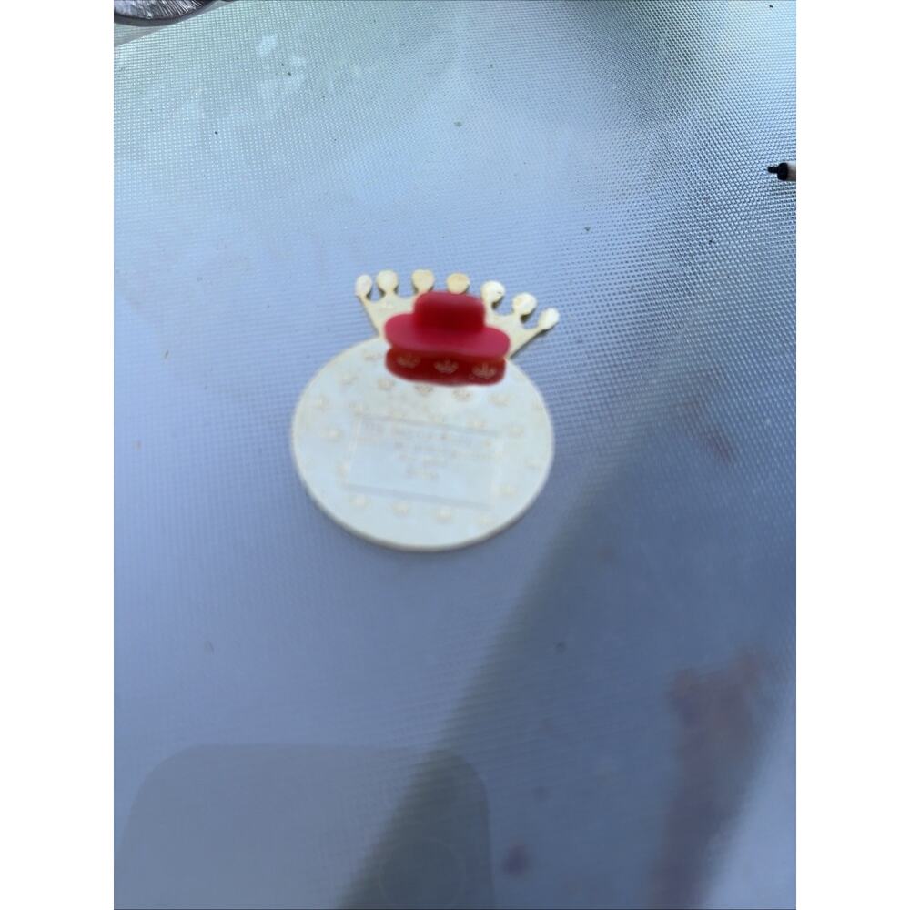 Pin Lapel Brooch 2" Red Hat Society Club Official Queen Gold Tone Hatters Purple - Picture 2 of 2